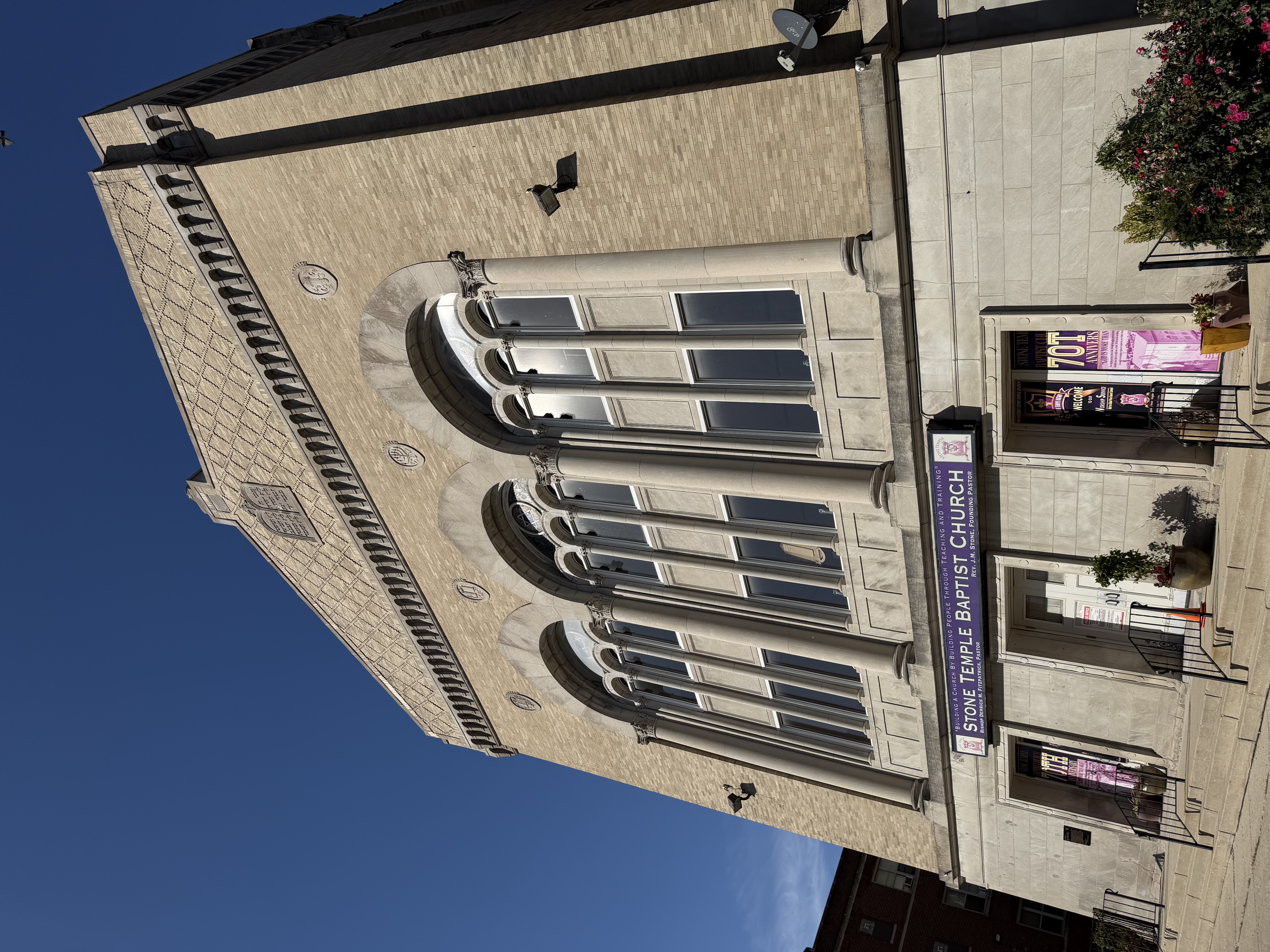 Stone Temple Baptist Church, formerly the First Romanian Congregation Synagogue